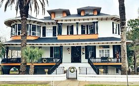 Schaefer Haus Mansion